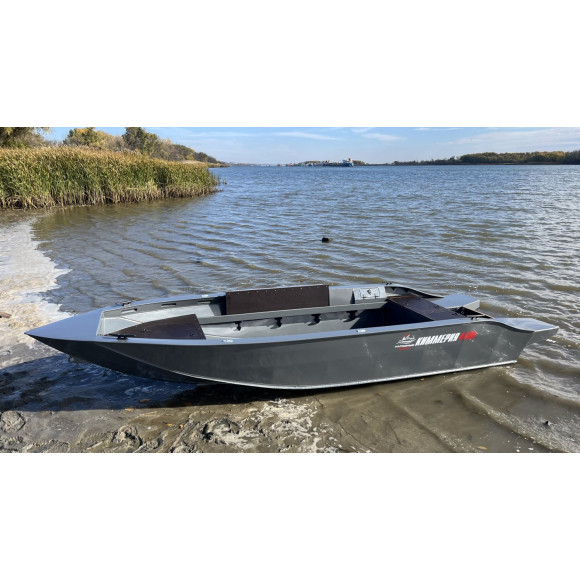 Лодка из Пнд Киммерия 440R Серая