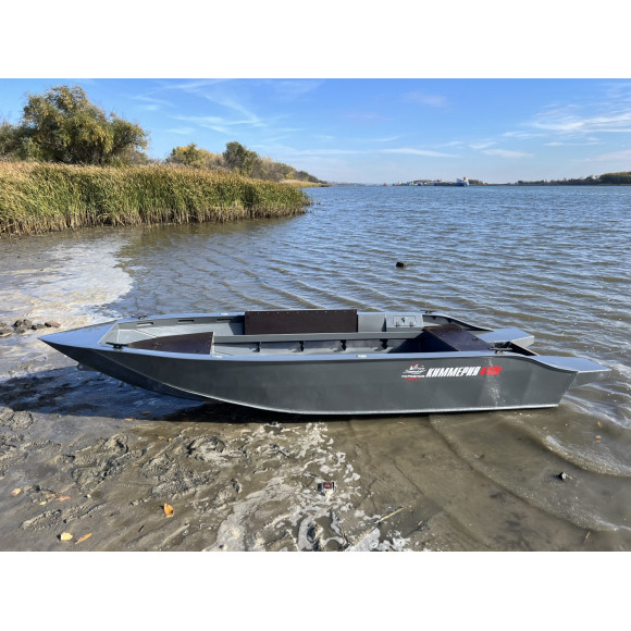 Лодка из Пнд Киммерия 440R Серая